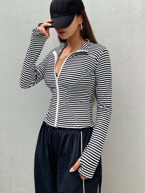 Women's Zipper Closure Slim Fit Jacket