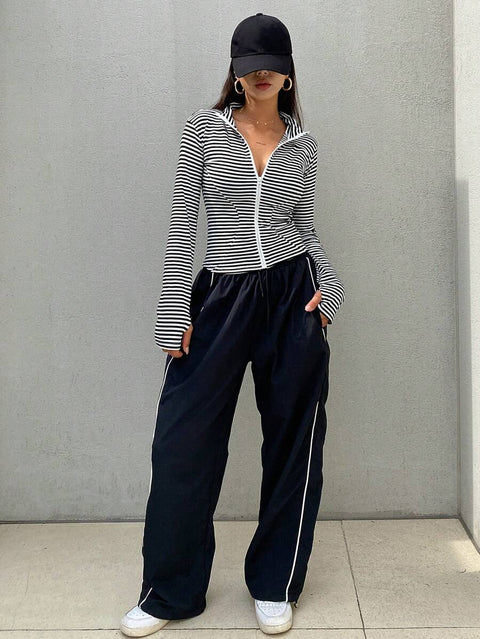 Women's Zipper Closure Slim Fit Jacket