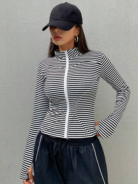 Women's Zipper Closure Slim Fit Jacket