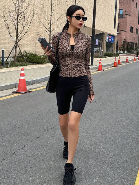 Women's Zipper Closure Slim Fit Jacket